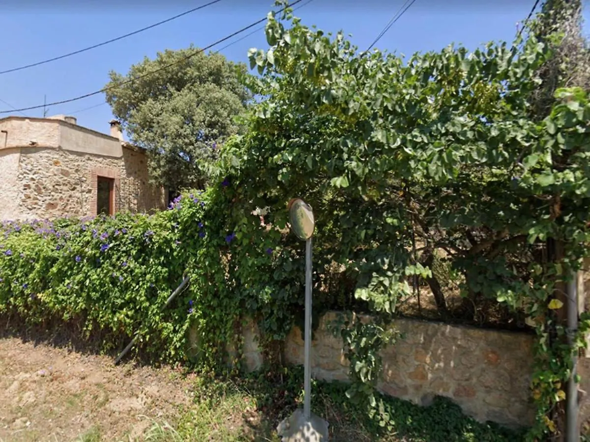 Rustic Holiday Home Les Corts Del Mas Virrei Χιρόνα